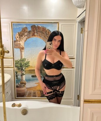 💋 Я воплощение наслаждения и раскованности, и готова подарить тебе незабываемые часы удовольствия. 🌟 Мои услуги охватывают все, что ты можешь себе представить - нежный эротический массаж, игры ролей, стриптиз и многое другое. 😍 Я прекрасно знаю, как доставить тебе настоящее наслаждение и удовлетворить все твои желания. 💦 Мои фото настоящие и оставят у тебя только приятные воспоминания. 💫 Позволь себе погрузиться в мир наслаждения и страсти со мной, и ты не пожалеешь о потраченном времени. 🌇 Жду твоего звонка, чтобы сделать наши фантазии реальностью. 🔥⚡️🔞 Жужа